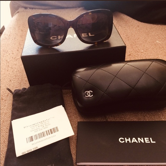 CHANEL Accessories - Sale❤️CHANEL UNISEX SUNGLASSES❤️HP